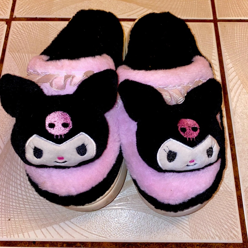 Sanrio Kuromi Fluffy Slippers
